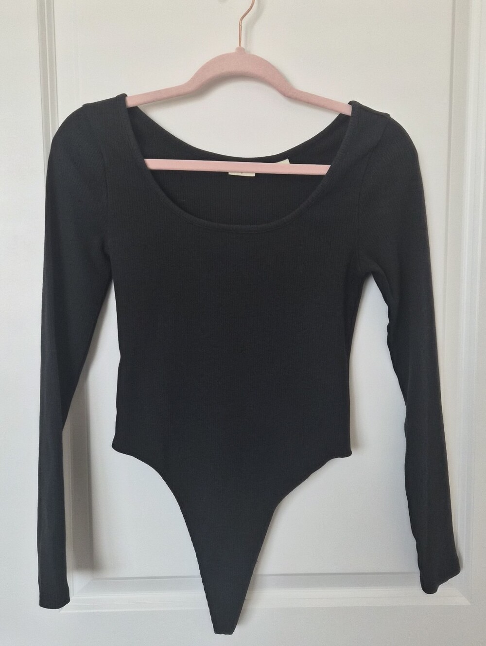 Levi's Black Ribbed Long-Sleeve Scoop Neck Bodysuit Size Small